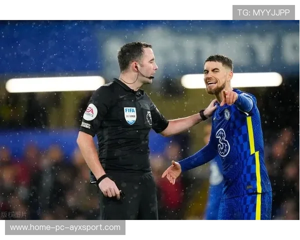 利兹通过连续施压获得大量起脚权，攻防转换快如闪电