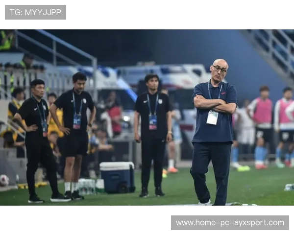 斯坦丘自由身回归大连英博签约两年